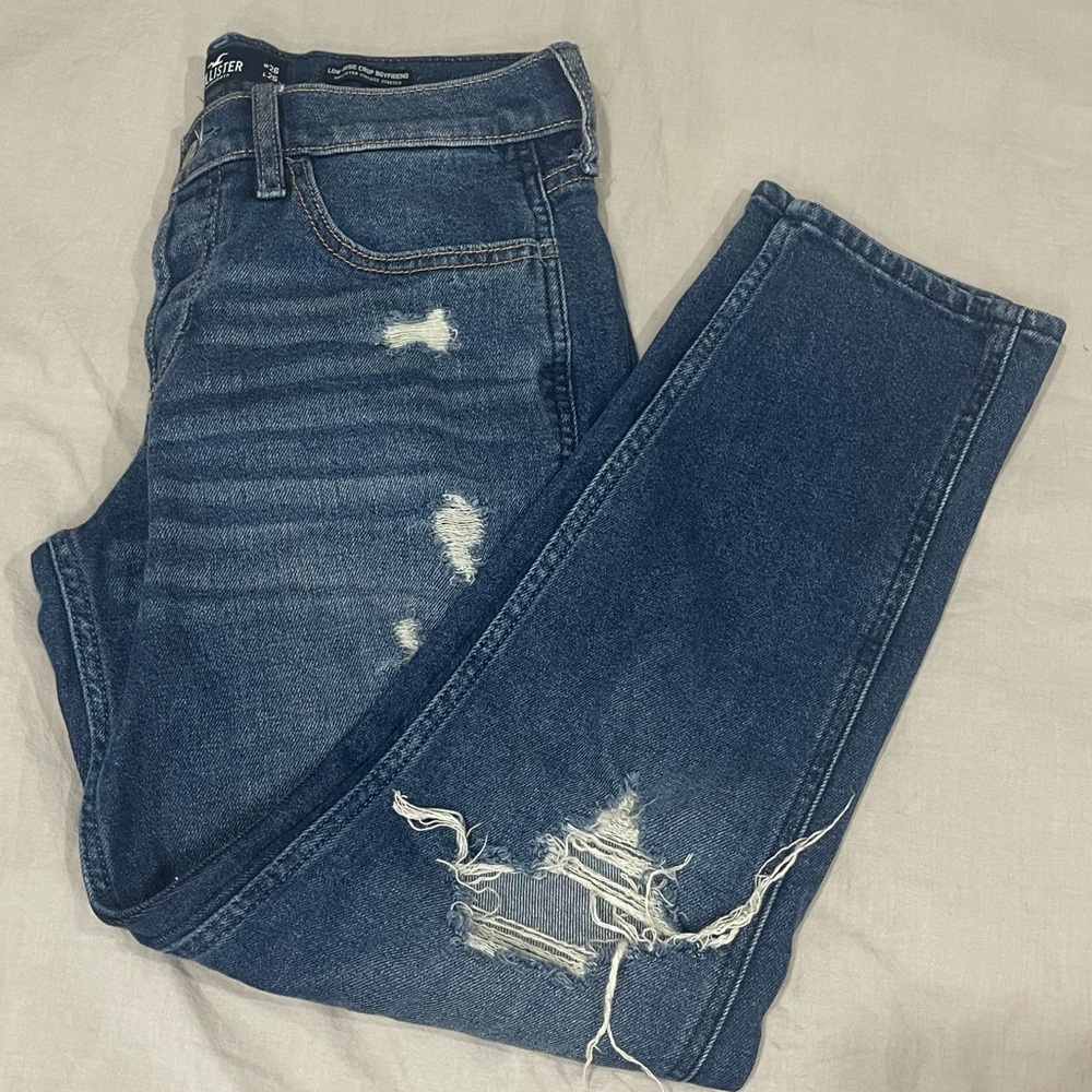 Hollister Vintage Stretch Low Rise Crop Boyfriend Jeans
